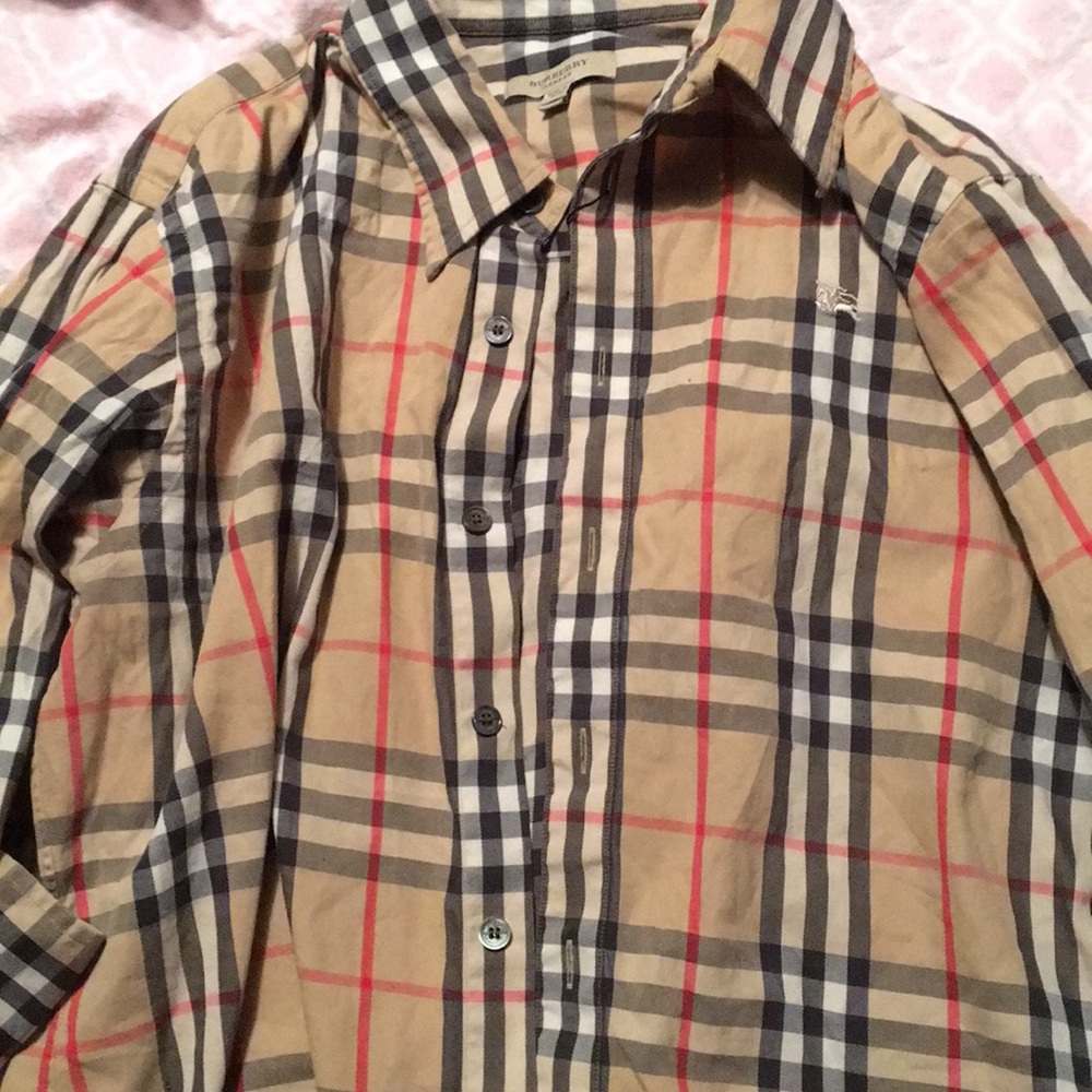 This is a Burberry London size middle button down